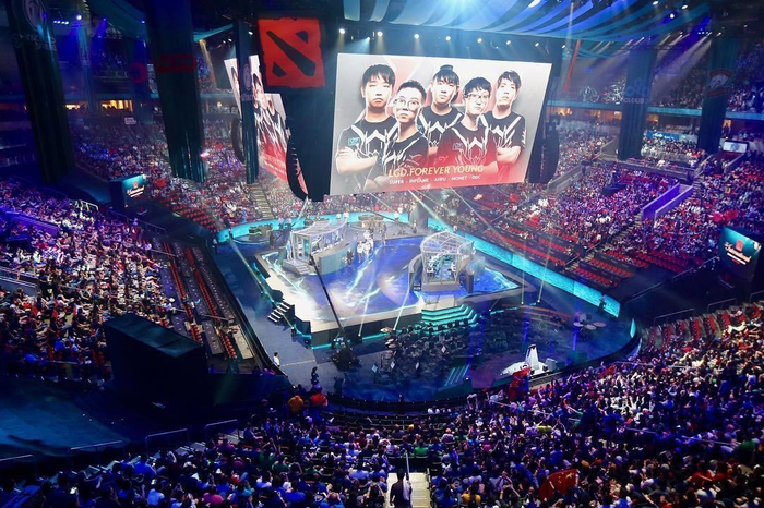 与创造力兼 与创造力兼